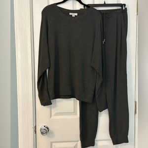 H Halston athleisure, grey top and jogger. XS size top with size small pant.